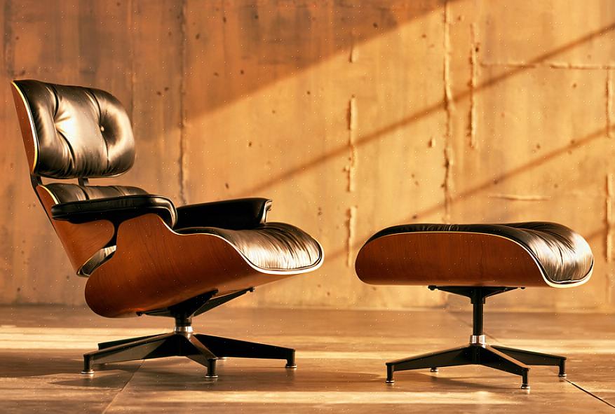 Herman Miller kutsuu tämän mallin nykyistä valtuutettua tuotantoa Eames Executive Chairiksi